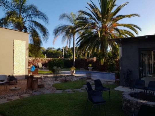 Bush Pillow Guest House Otjiwarongo Extérieur photo