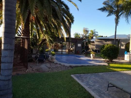Bush Pillow Guest House Otjiwarongo Extérieur photo