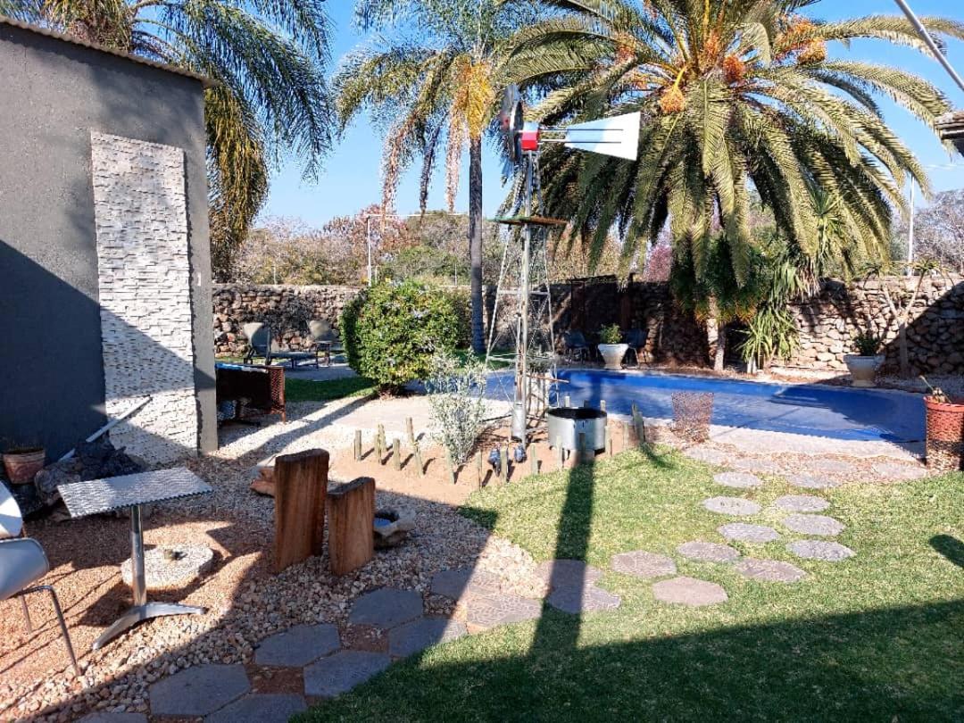 Bush Pillow Guest House Otjiwarongo Extérieur photo