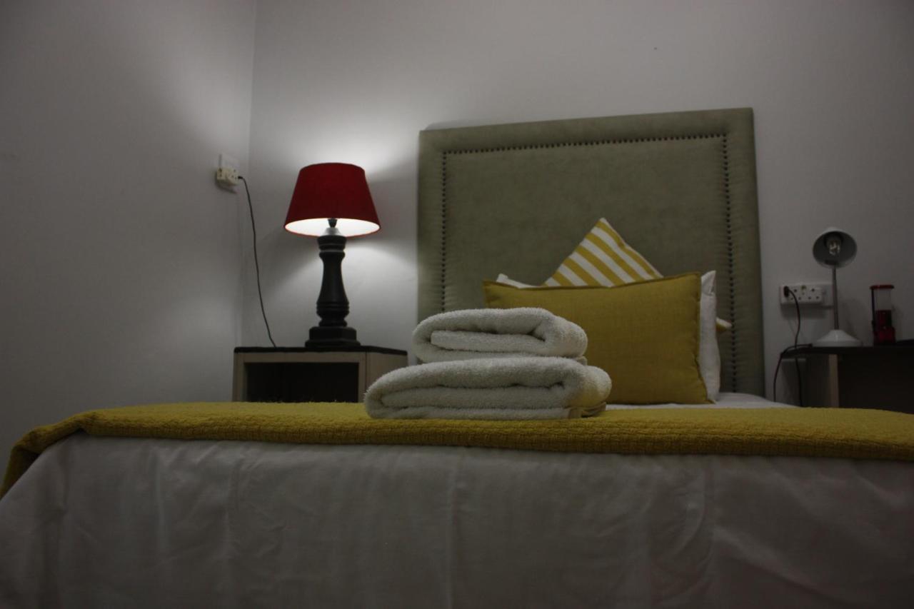 Bush Pillow Guest House Otjiwarongo Extérieur photo