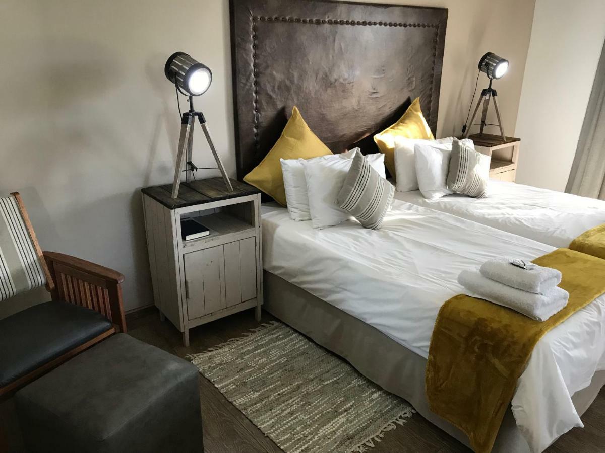 Bush Pillow Guest House Otjiwarongo Extérieur photo