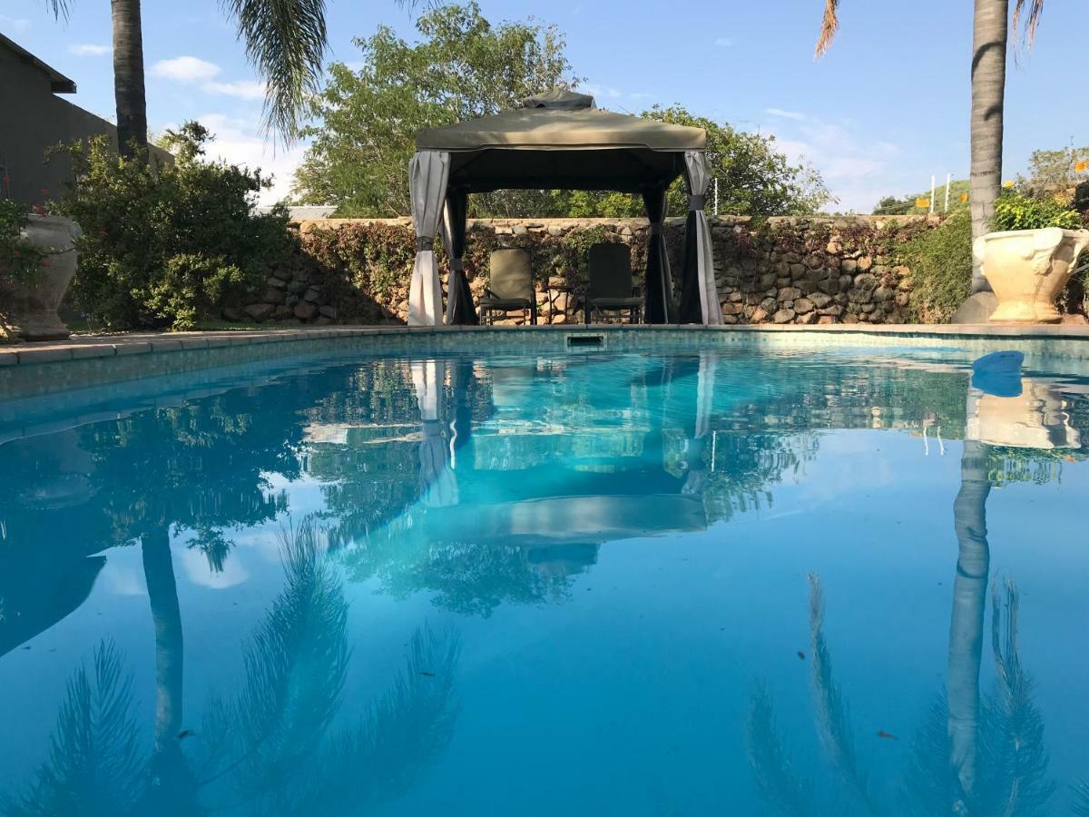 Bush Pillow Guest House Otjiwarongo Extérieur photo