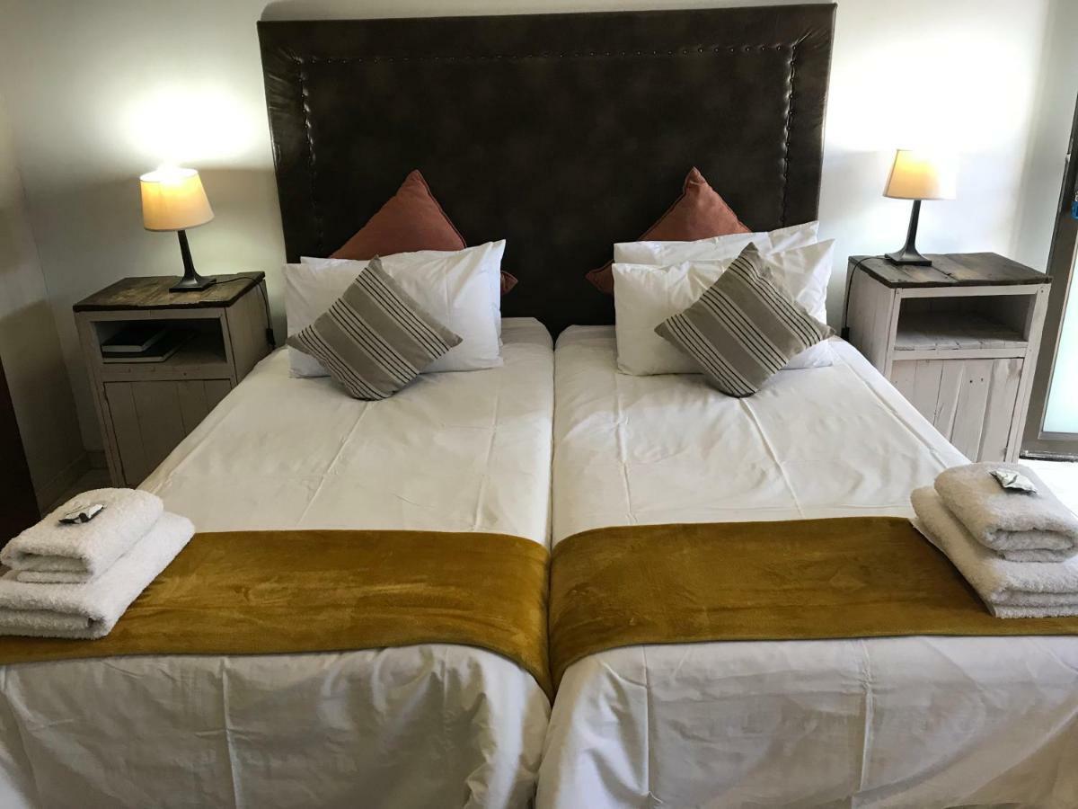 Bush Pillow Guest House Otjiwarongo Extérieur photo