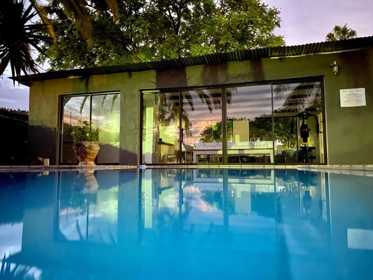 Bush Pillow Guest House Otjiwarongo Extérieur photo